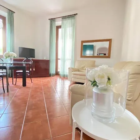 Casa Anna With View * Менаджо